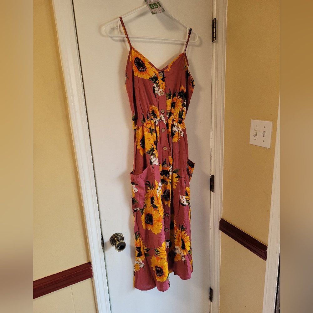 J & W Midi DRESS XL — Blush Pink Sunflower w/ POCKETS-ALSO HAVE IN WHITE - Picture 2 of 7
